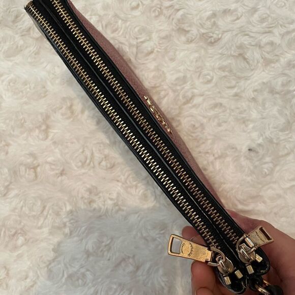 Coach Color Block Rouge Creme Pebbled Leather Large Double Zip Wristlet Clutch - Picture 11 of 16